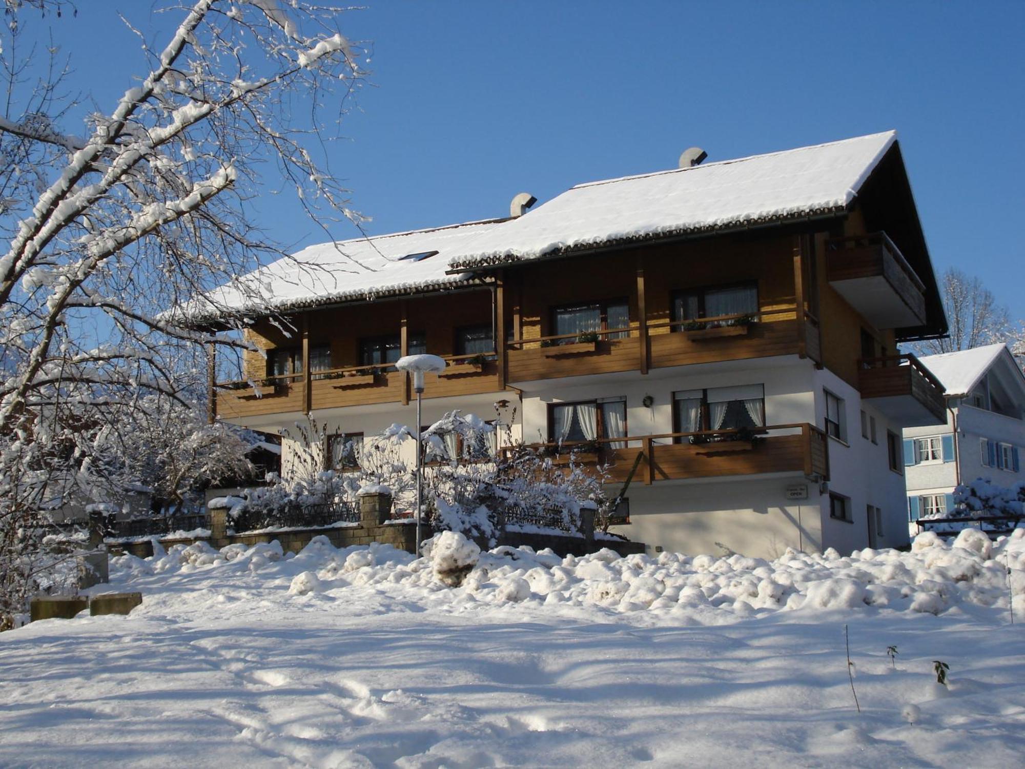 Gaestehaus-Pension Barbara Andelsbuch Exteriör bild