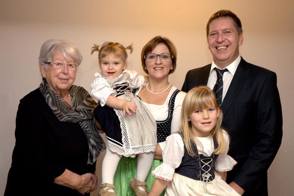 Gaestehaus-Pension Barbara Andelsbuch Exteriör bild
