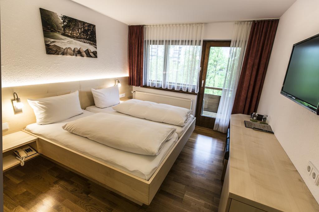 Gaestehaus-Pension Barbara Andelsbuch Exteriör bild
